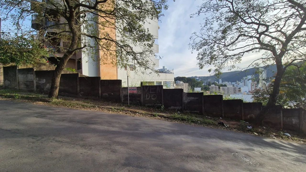 Lote no Granbery com 371m², Juiz de Fora