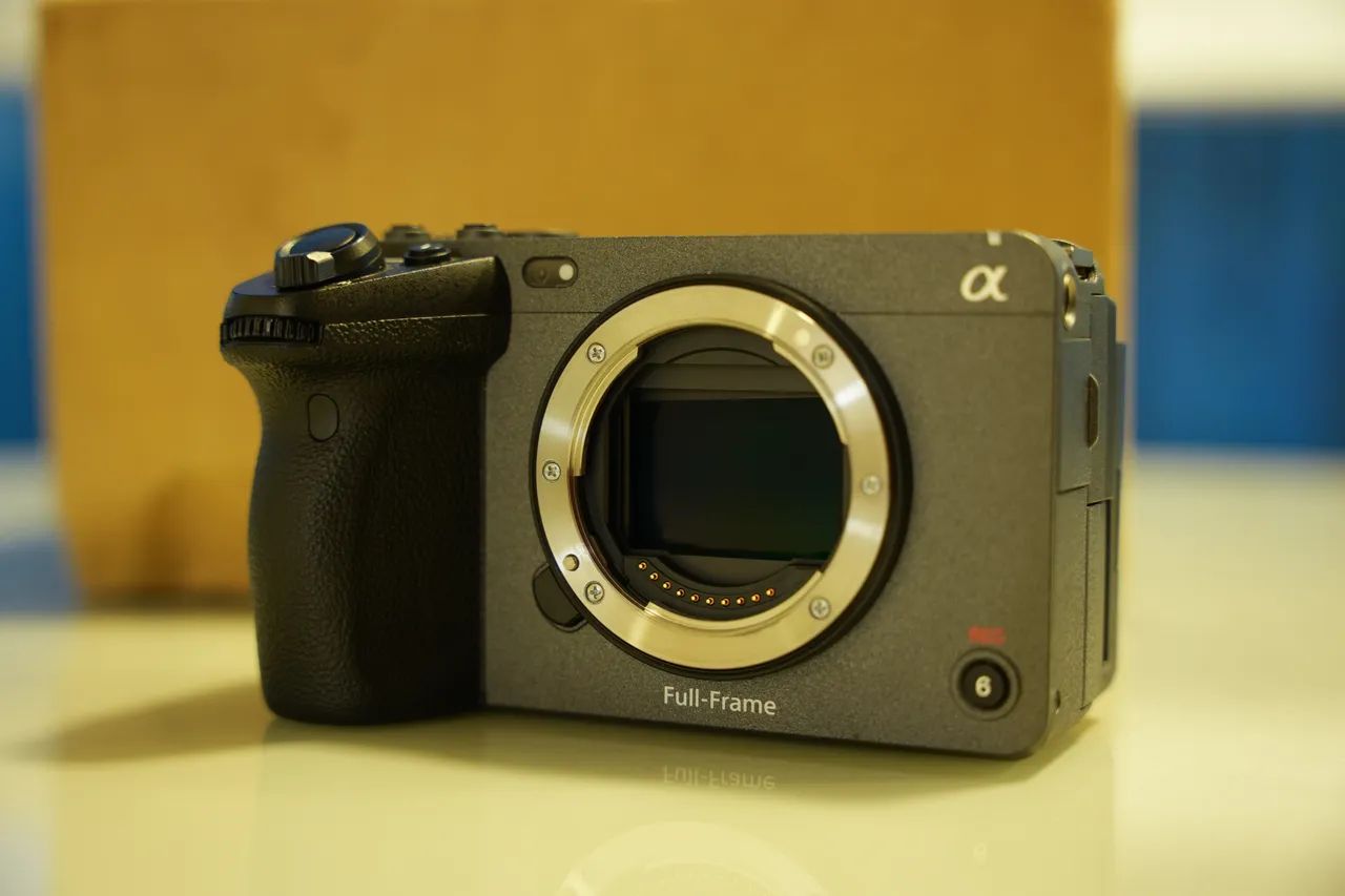SONY FX3 + Handle XR e Cage SmallRig - Foto 2