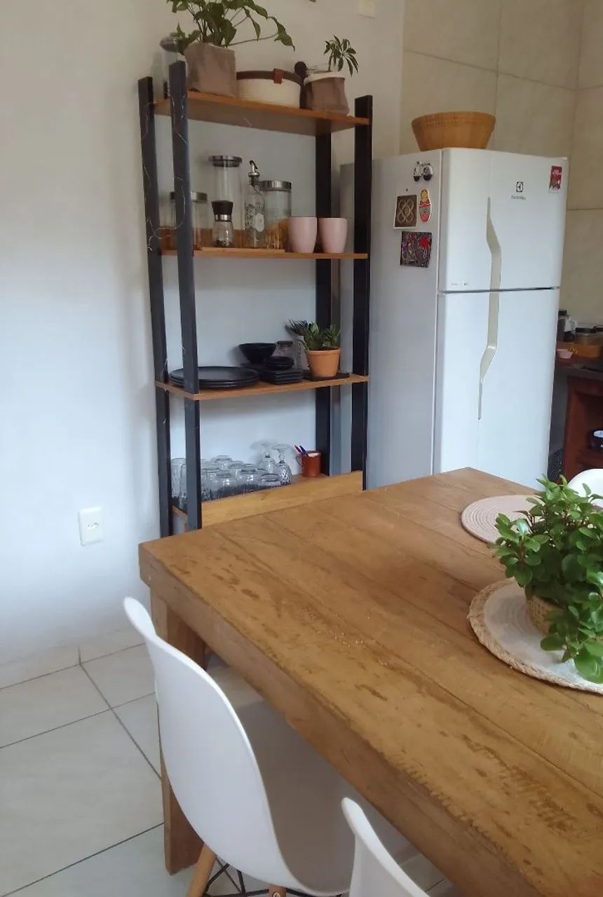 Mesa de jantar/ 4 cadeiras. - Foto 2