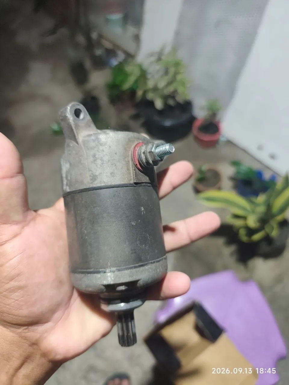 Moto de arramquer e Chave de luz 