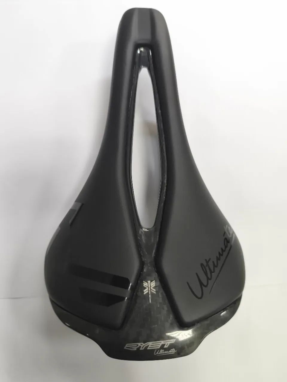 Selim de bicicleta Ryet de Carbono 