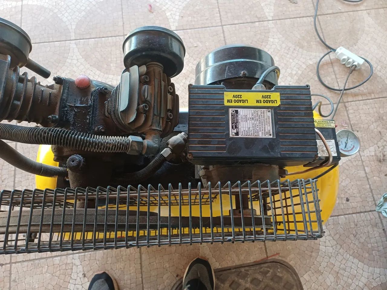 Compressor AIR POWER 100Litros 140 lbf - Foto 4