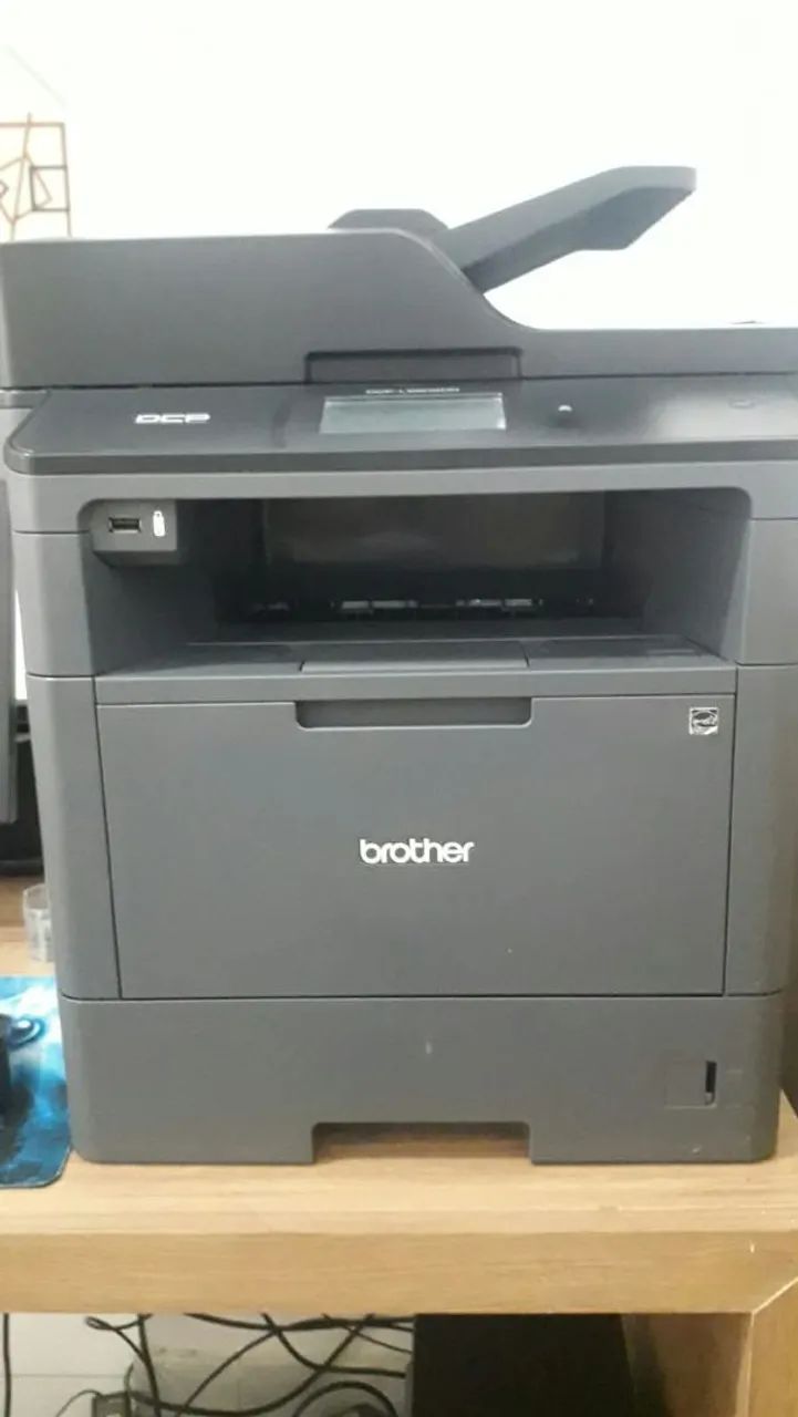 Impressora multi Brother DCP-L5502DN
