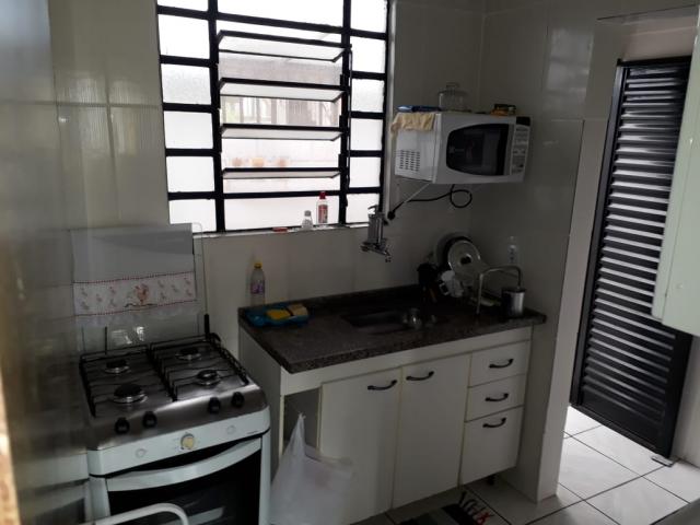 Linda e aconchegante casa geminada de 2q em condomínio - Foto 2