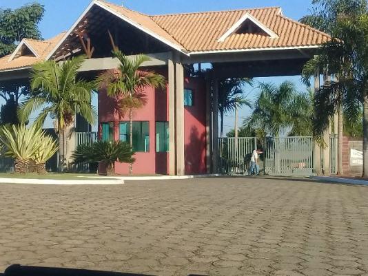 DIRETO PROPRIETÁRIO * Terreno Condomínio fechado " Terra das Águas " anexo Thermas Park "