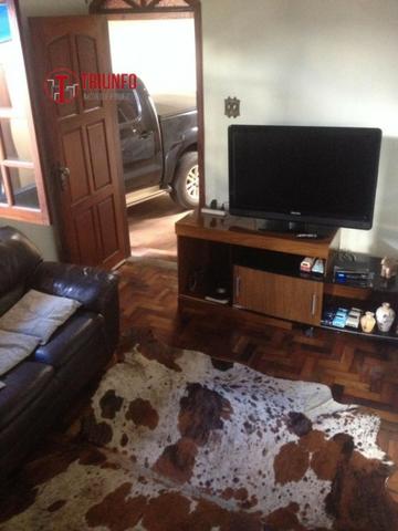 Casa de 03 quartos no bairro Minas Caixa em Belo Horizonte. Cód 749