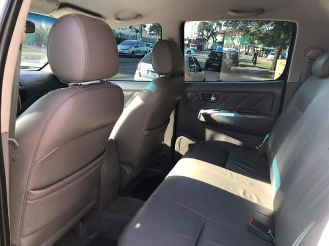TOYOTA HILUX CD 4X4 SRV 2009 - Foto 7