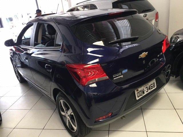 Chevrolet onix 1.4 mt ltz entrada de 4.000,00 - Foto 9