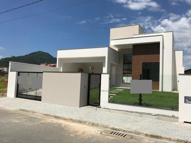 Casa à venda com 3 dormitórios em Jaraguá 99, Jaraguá do sul cod:ca384