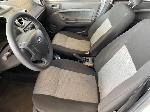 Fiesta sedan 1.6 - Foto 4