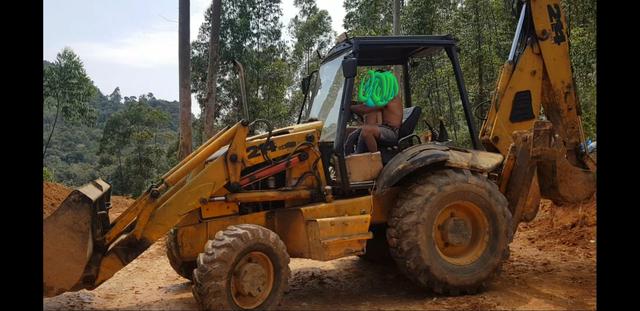 Jcb 98 traçada 50 mil