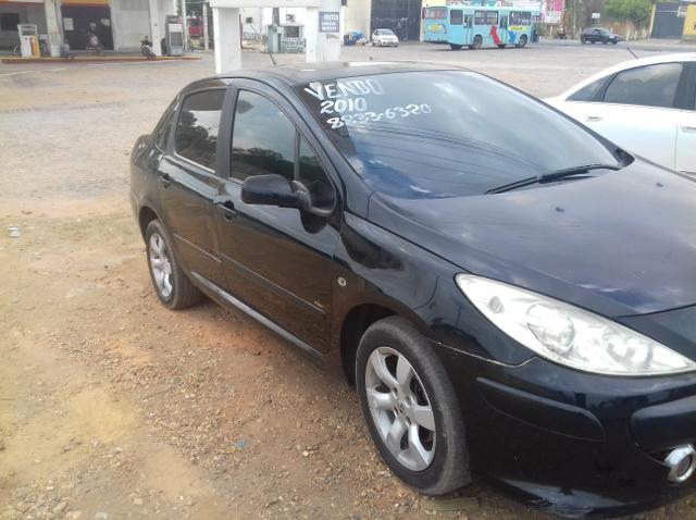 Vendo ou troco esse lindo carro muito conservado