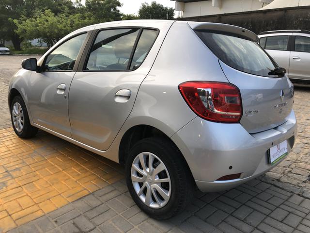 Renault sandero 1.6 2015 - Foto 5