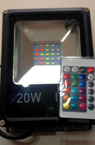 Refletor Led Smd 20w Rgb (Controle Remoto)