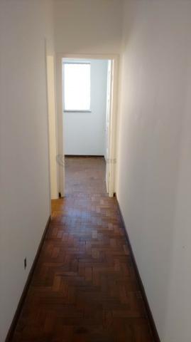 Casa 6 Quartos com 3 Garagens à Venda no Iapi ( 682817 ) - Foto 8
