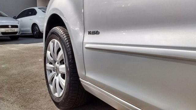 VOLKSWAGEN FOX G2 1.0 8V Prata 2013/2014 - Foto 15