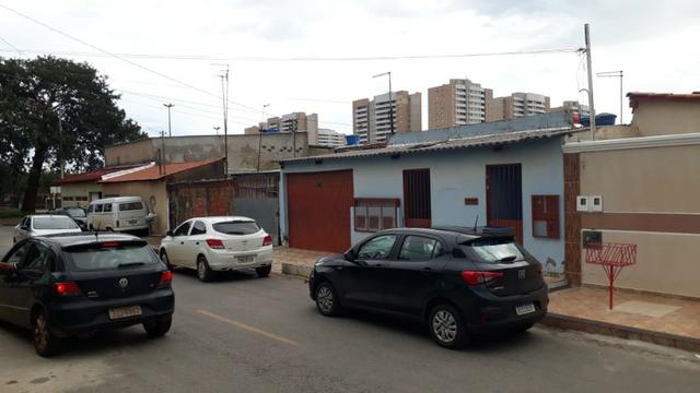 Casa de 3 Qts com dois barracos de 2 Qts na Qnn 21 Cj K Cs 42