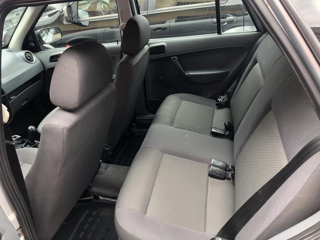Gol G4 1.0 Titan 2011 ( Ar condicionado) - Foto 6
