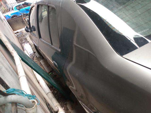 Vendo ou troco renault Clio - Foto 3