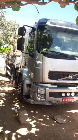 CAMINHAO BITRUCK VM 260