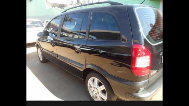 ZAFIRA ELITE 2011 07 LUGARES ACEITO TROCA