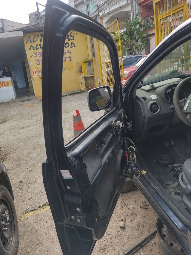 Porta dianteira esquerda Ford Ecosport ano 06 07 08 original com nota fiscal - Foto 2
