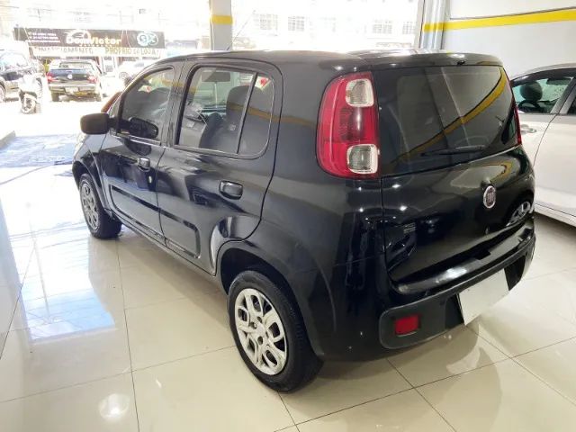 Comprar Hatch Fiat Uno 1.0 4P Flex Evo Vivace Celebration Preto