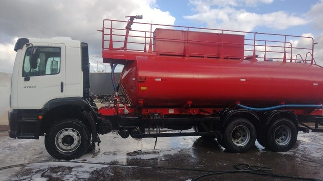 VW/31-320 Caminhão Pipa 6x4 Traçado 2009/2010 - Foto 2