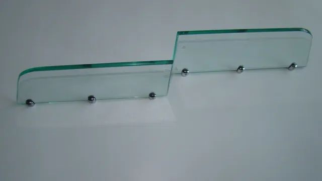 Aparador em vidro incolor lapidado 8 m/m de espessura Temperado