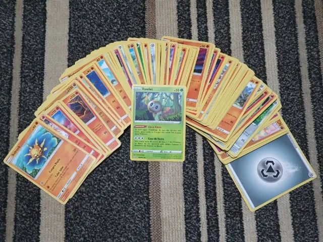 Lote 50 cartas originais aleatórias Pokémon - Sem repetidas em