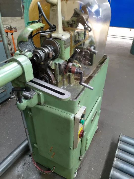 Torno automático Traub A 25