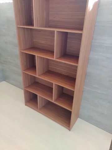 Estante amadeirada para escritorio  - Foto 3