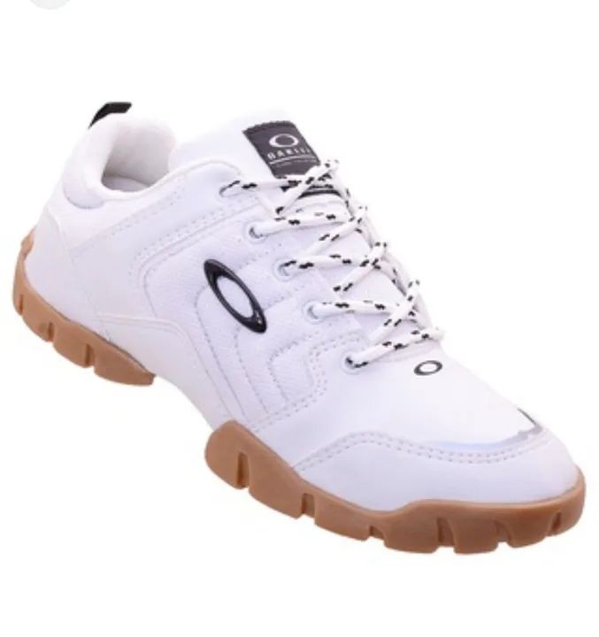 Botinhas Oakley lançamento preto é branco 
