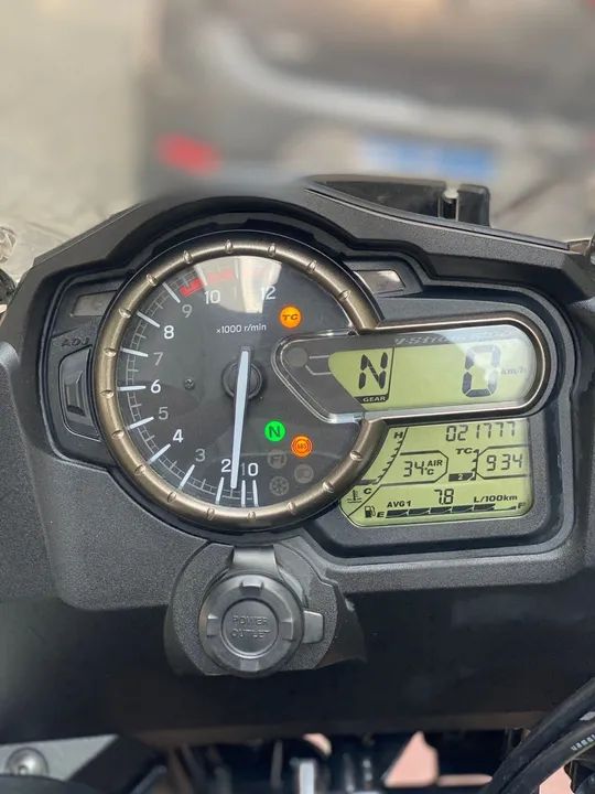 SUZUKI DL 1000 V-STROM - Foto 8