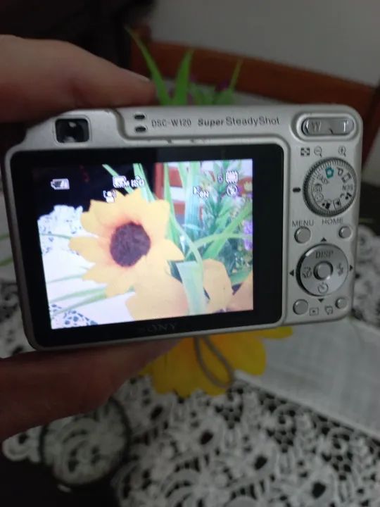 2 camera digital Sony 7.2 megapixels  preço cada - Foto 2