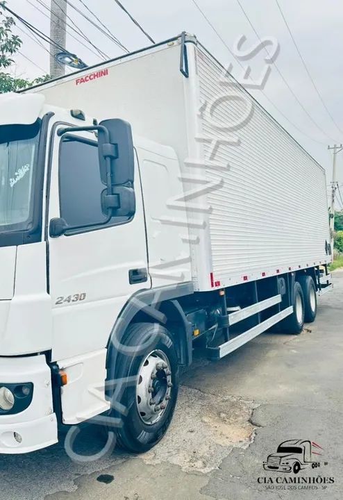 MB ATEGO 2430  LEITO CAMA ANO 16 AUT. BAU 9M