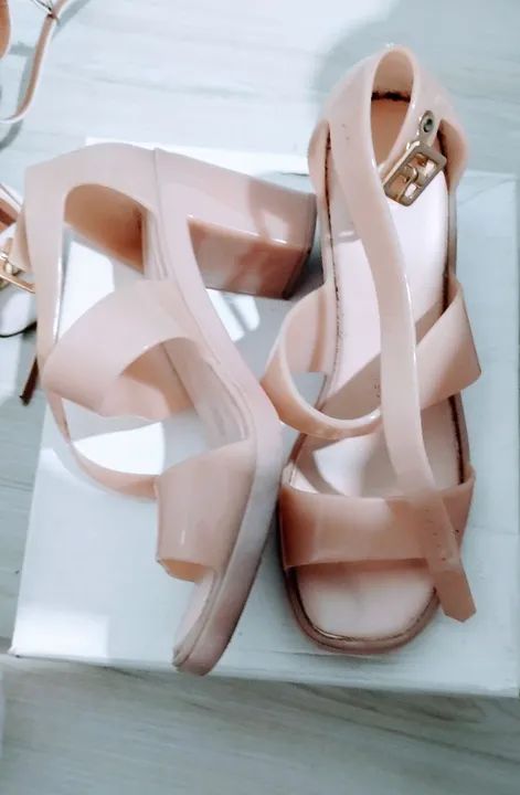 Lote Sandálias n°39 