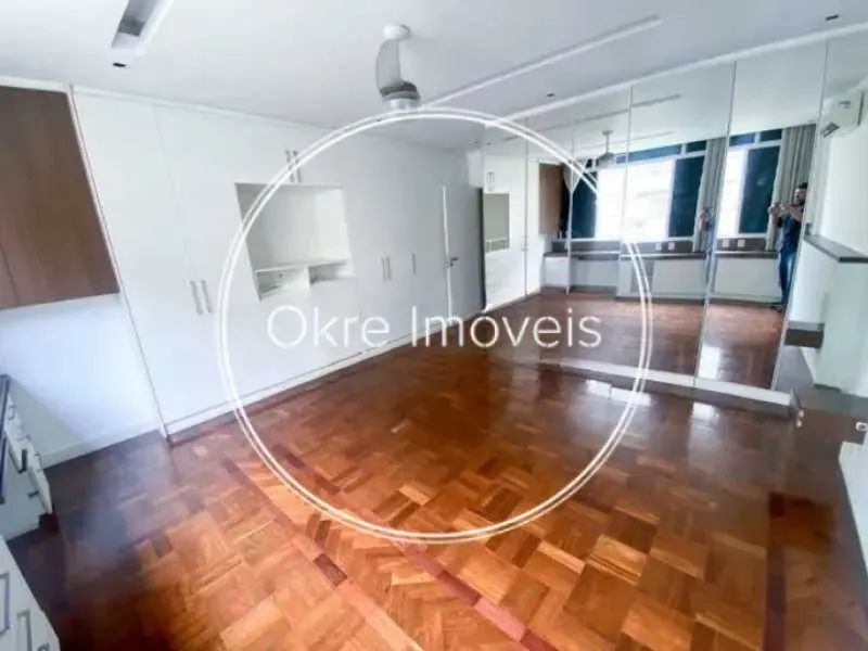 Apartamento na Rua República do Peru em Copacabana Com 287m², 4 suítes , Completamente Ref - Foto 2