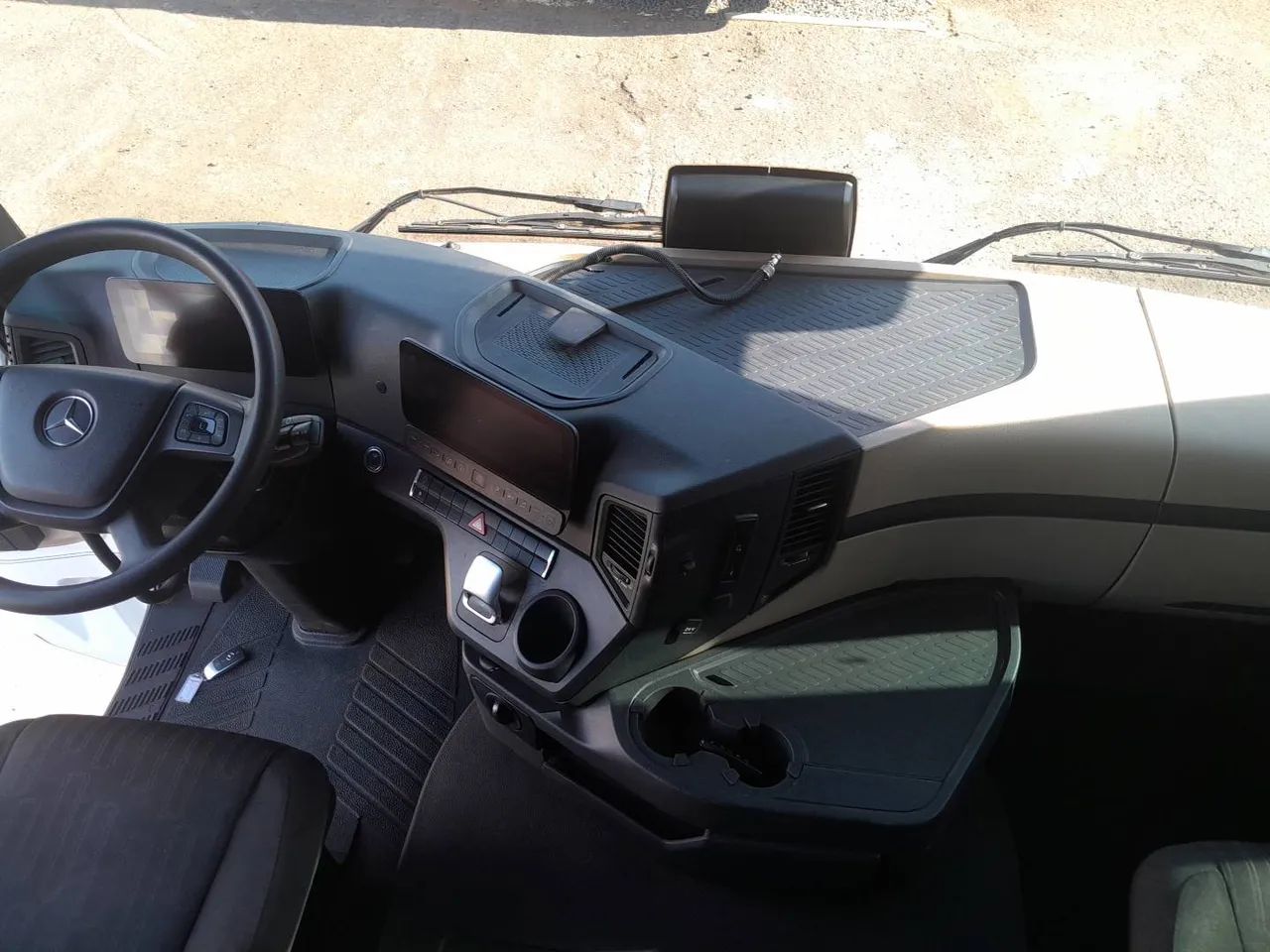 Mercedes-Benz Actros Actros 2651 MP5 LS 6x4 2p (diesel)(E5) 2021/2022 VAMOS SEMINOVOS Uber - Foto 10