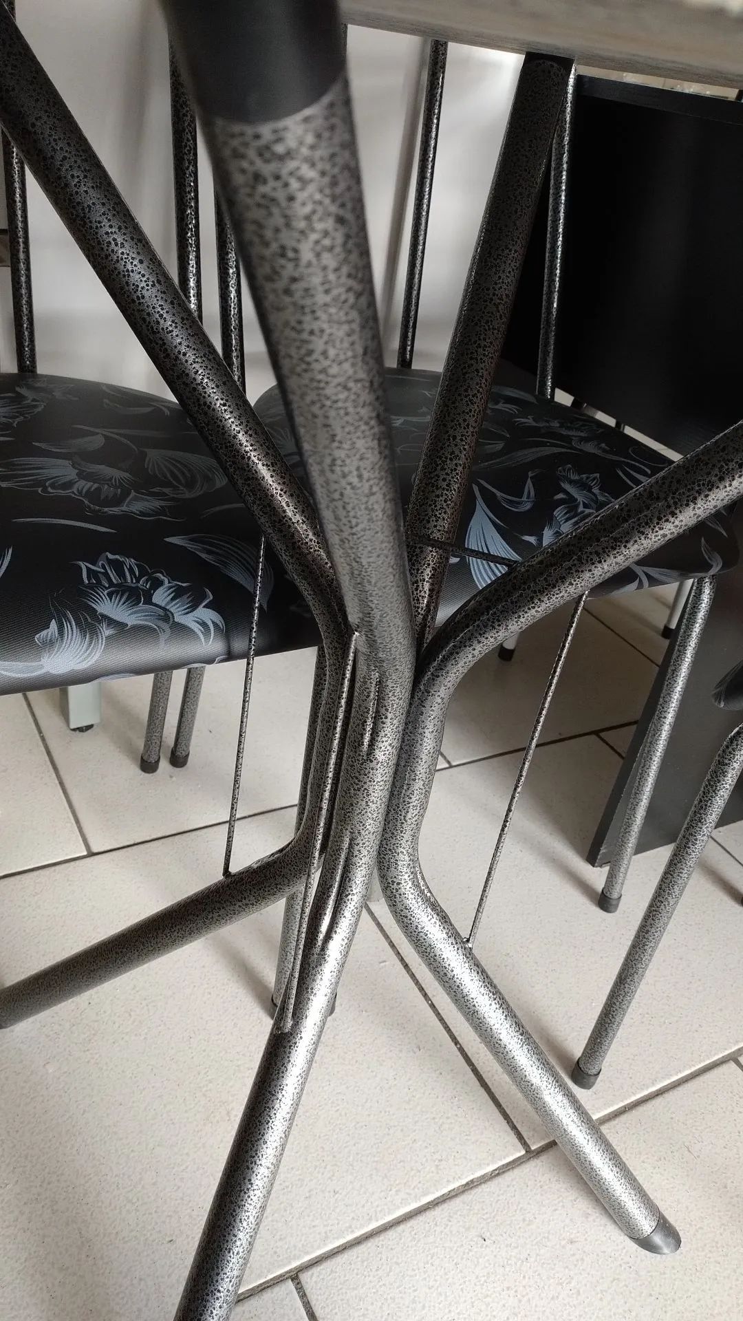 Jogo de mesas novos - Foto 2