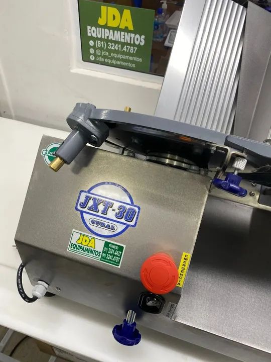Cortador de frios marca gural - lâmina 300mm - jxt 30  - Foto 3