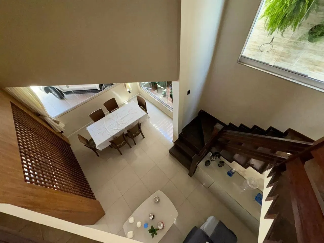 VENDO Casa duplex localizada no Cohajap