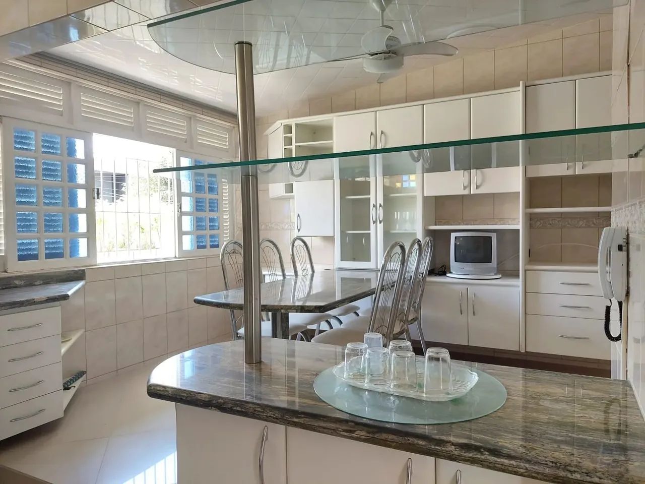 Imóvel para venda possui 450 metros quadrados com 3 quartos - Foto 3