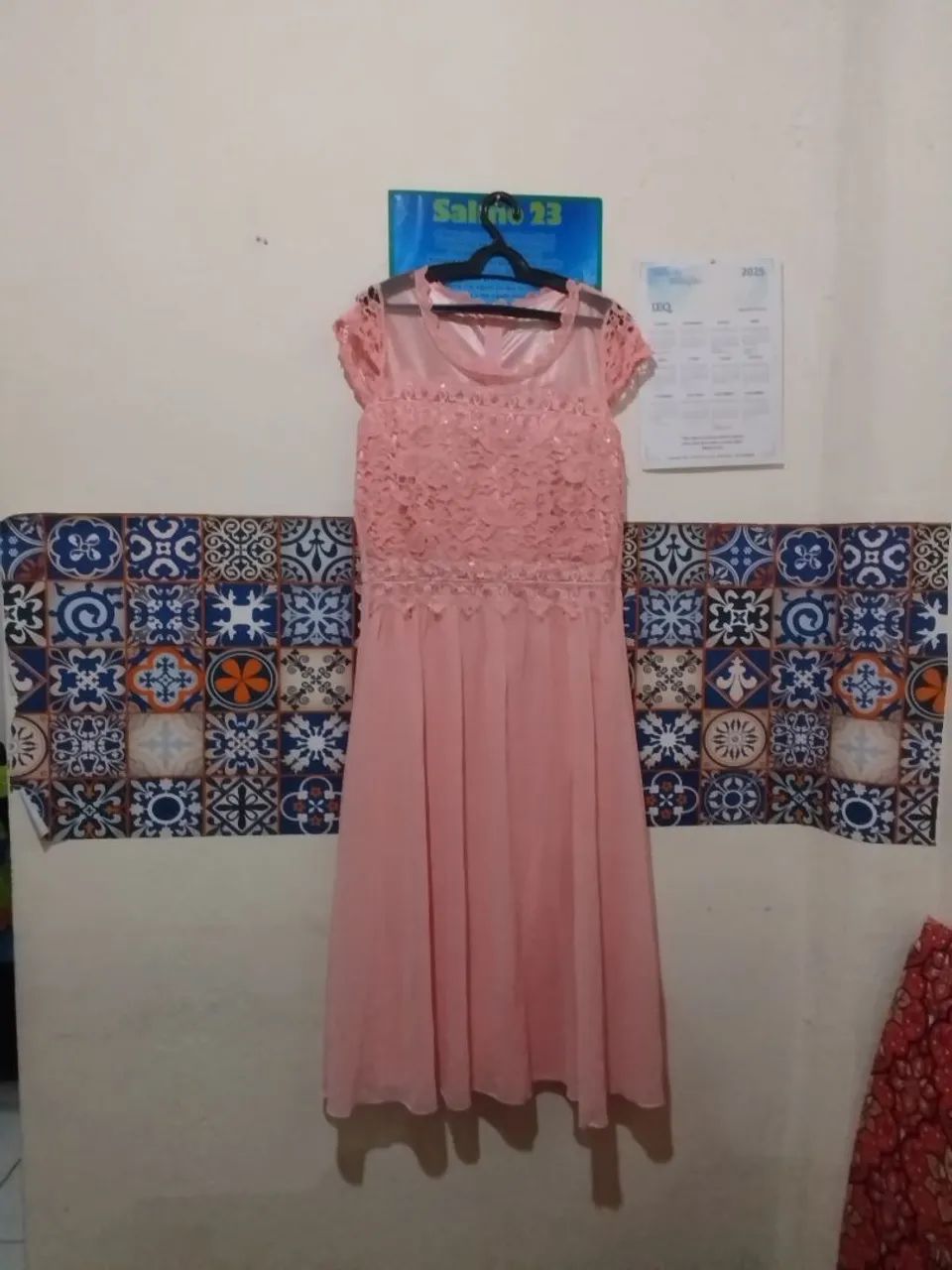 Vestido de renda, rosa.