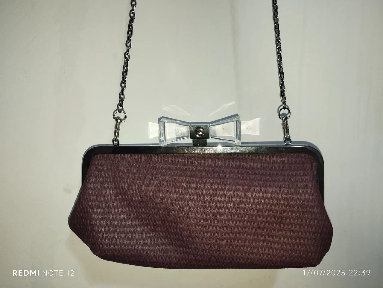 Linda Bolsa de Mão com Detalhe de Laço