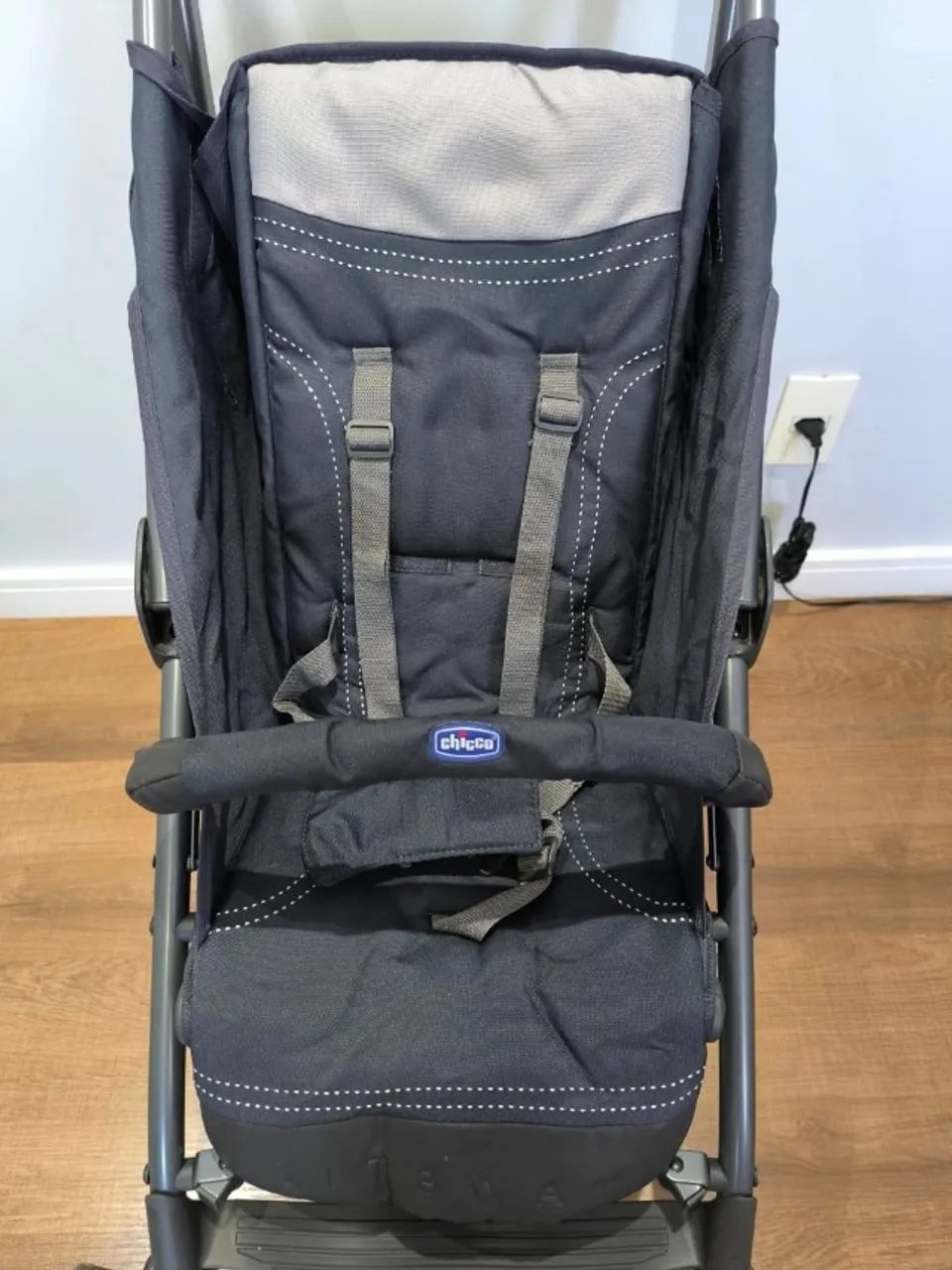 Carrinho De Bebê De Passeio Liteway 4 Basic Jet Black Chicco - Foto 5