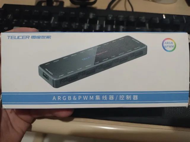 Controller Fans for 10 ARGB and 10 PWM with remote control64317902640643124