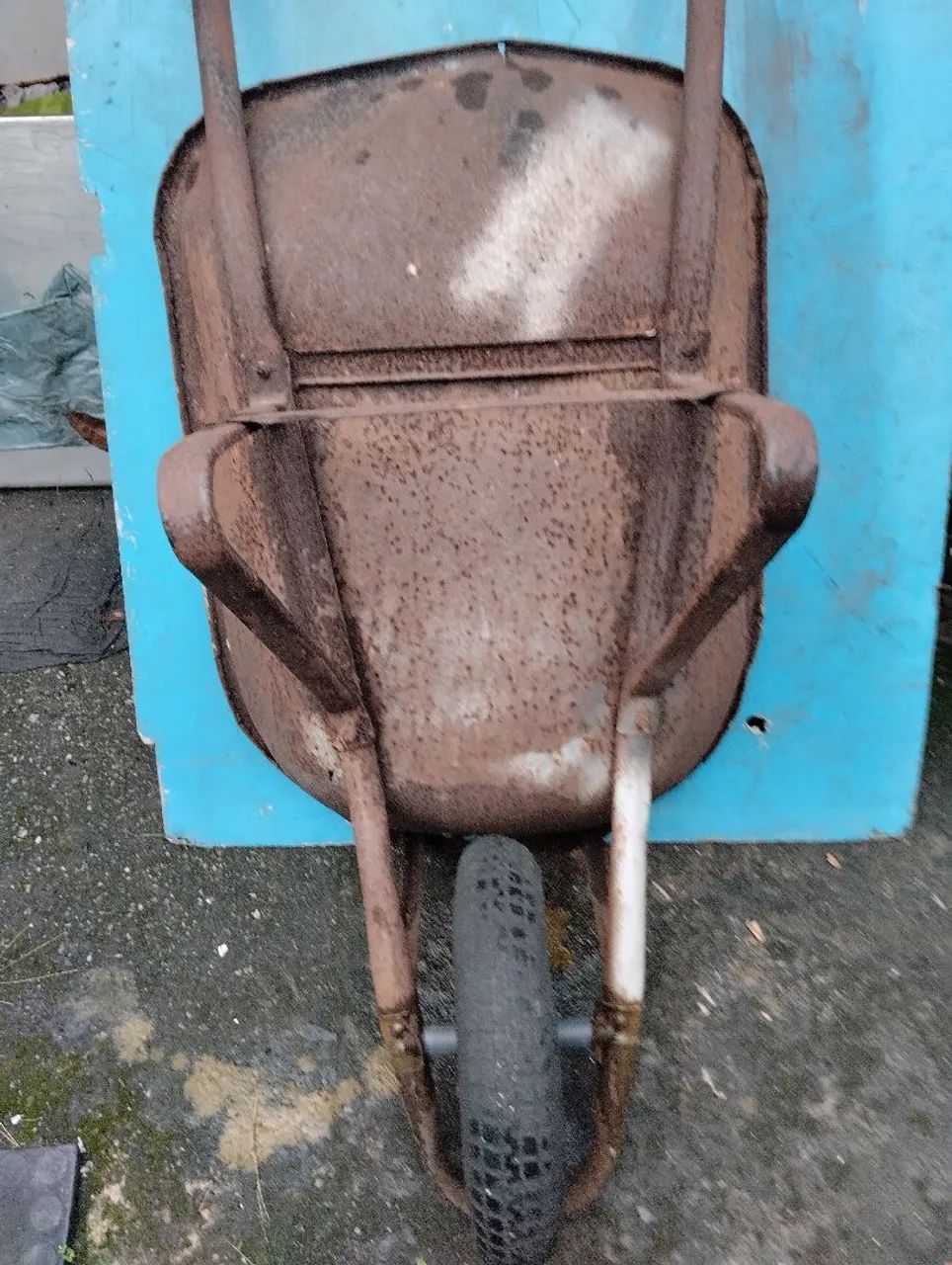 Carrinho de Mão Usado - Ideal para Jardinagem e Construção ...