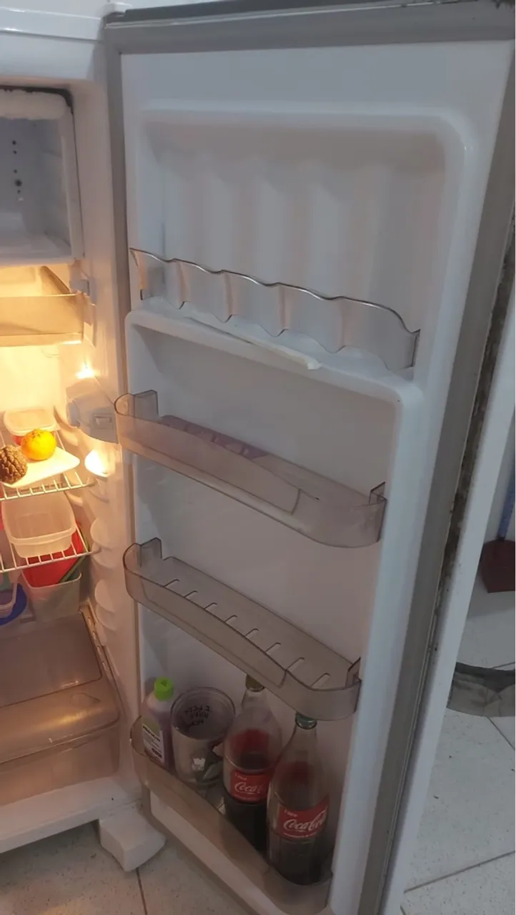 Geladeira Usada - Ideal para sua cozinha!