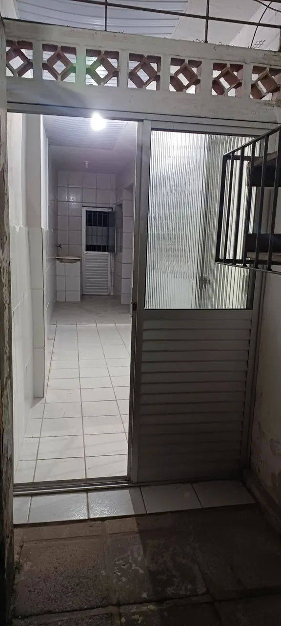 Aluga-se casa na Rua São Mateus 263 - Iputinga
